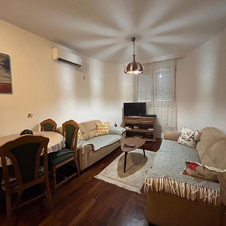 פודגוריצה Apartment Sara מראה חיצוני תמונה